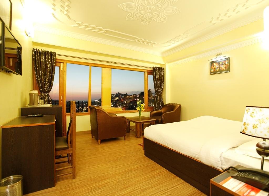 Bridge View Regency Hotel Shimla Ruang foto